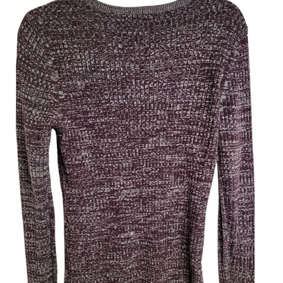 Calvin Klein Sweater    - Picture 3 of 4